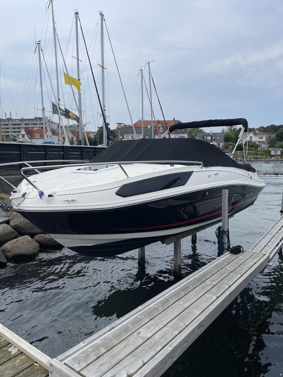 Bayliner VR5 Cuddy