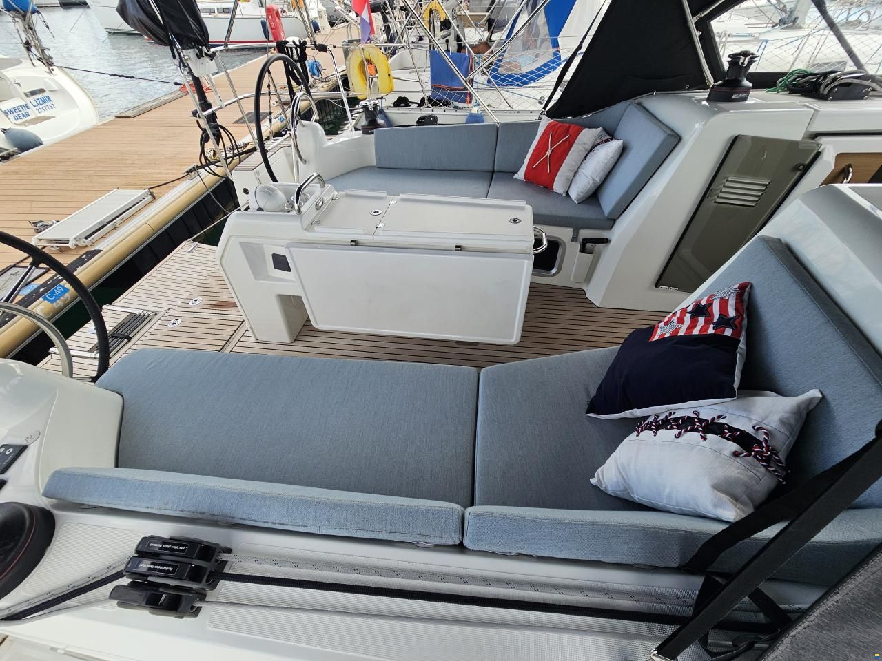 Jeanneau 410