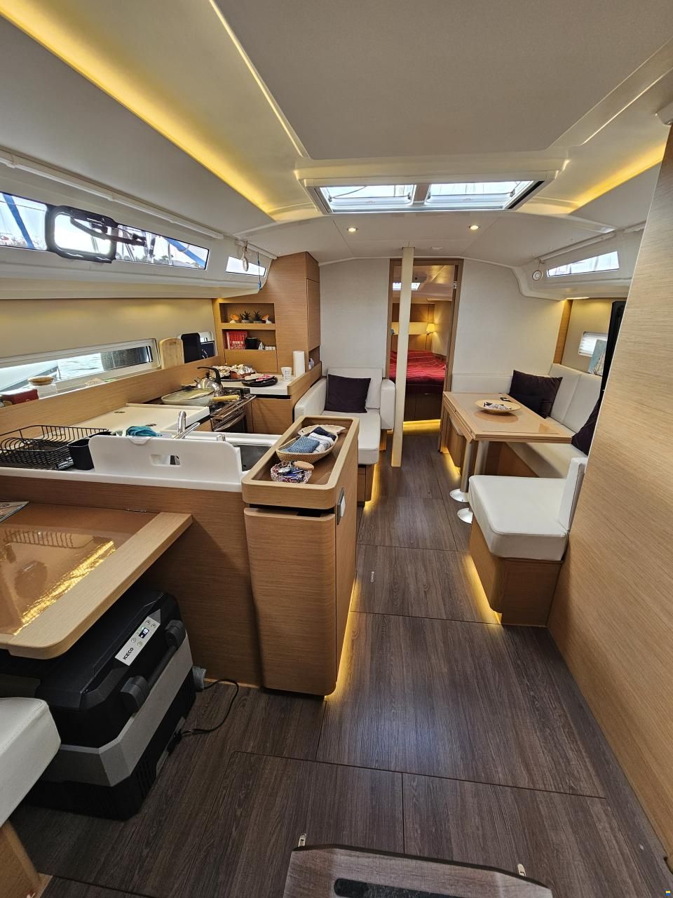 Jeanneau 410