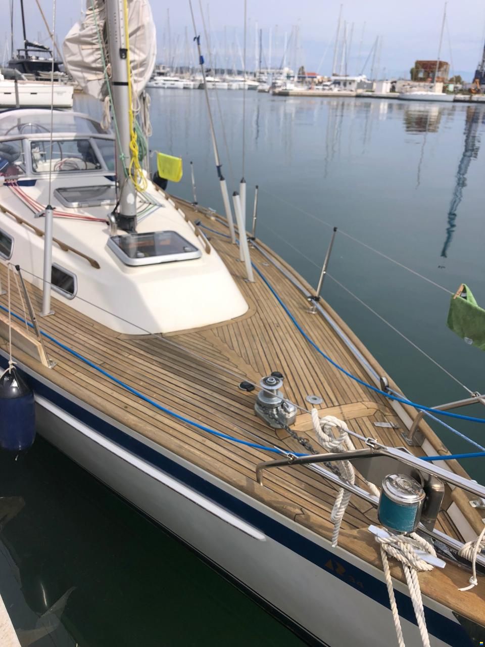 Hallberg-Rassy 34