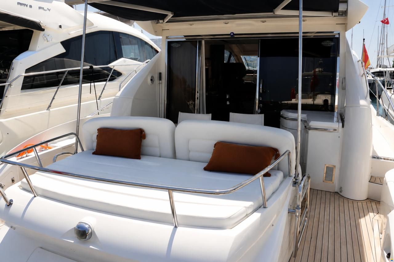 Sunseeker Predator 52