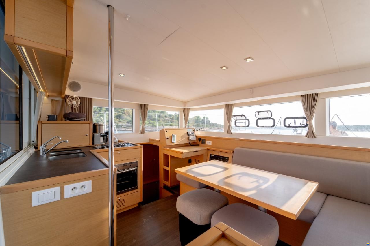 Lagoon 40 MY