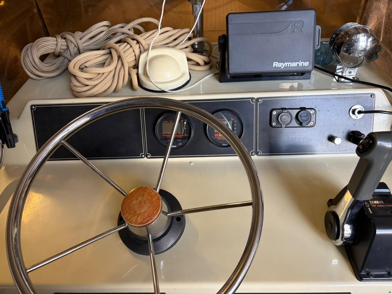 Boston Whaler Outrage 22