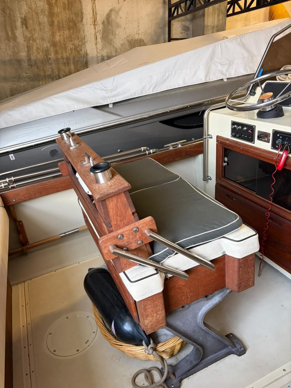 Boston Whaler Outrage 22
