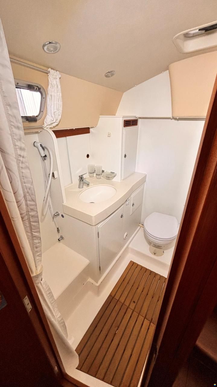 Hallberg-Rassy 412