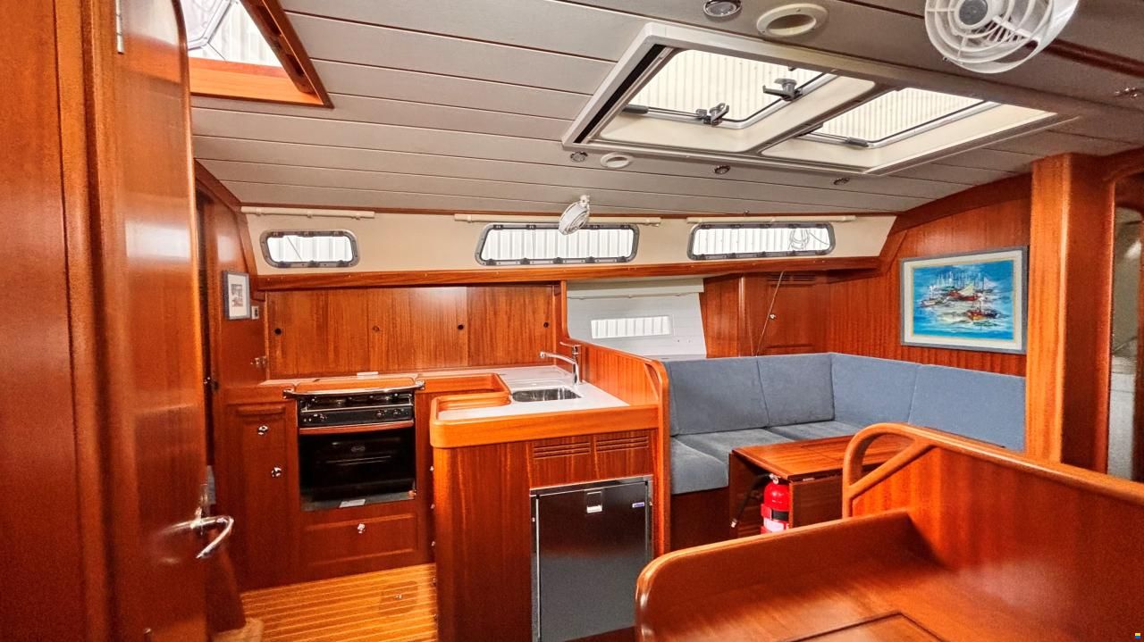 Hallberg-Rassy 412