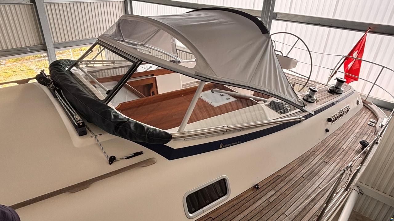 Hallberg-Rassy 412