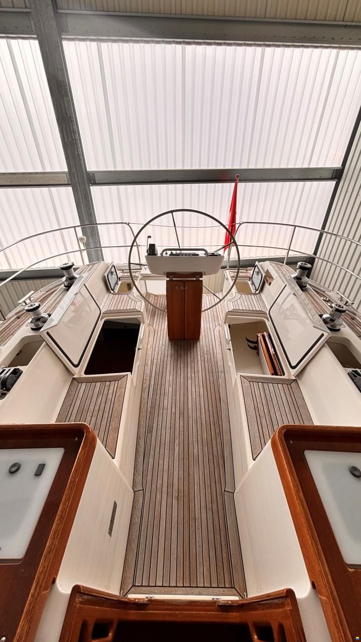 Hallberg-Rassy 412