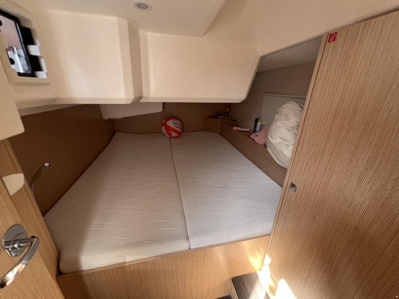 Bavaria C 42