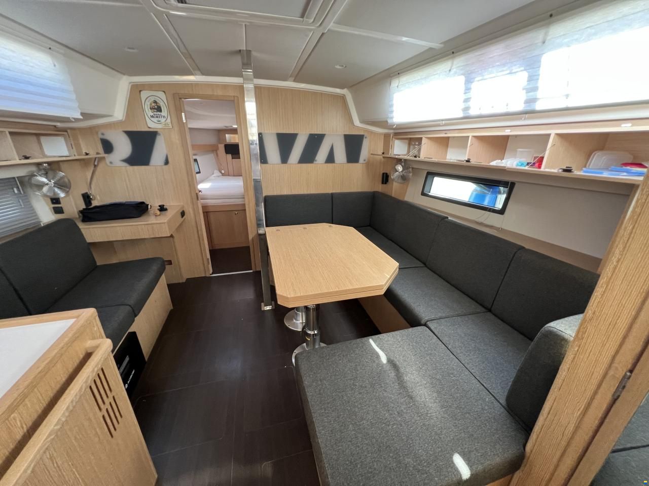Bavaria C 42