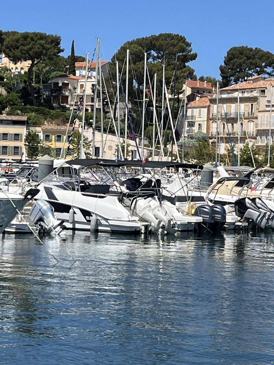 Place d’amarrage à SANARY-SUR-MER