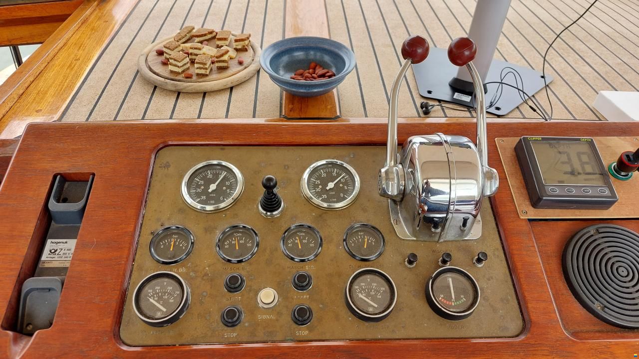 Van der Valk Valkkruiser 1300 AK