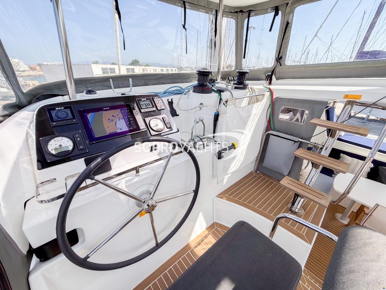 Lagoon 42