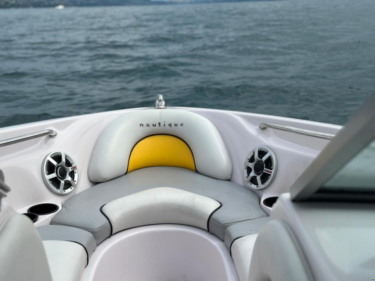 Correct Craft Super Air Nautique 210