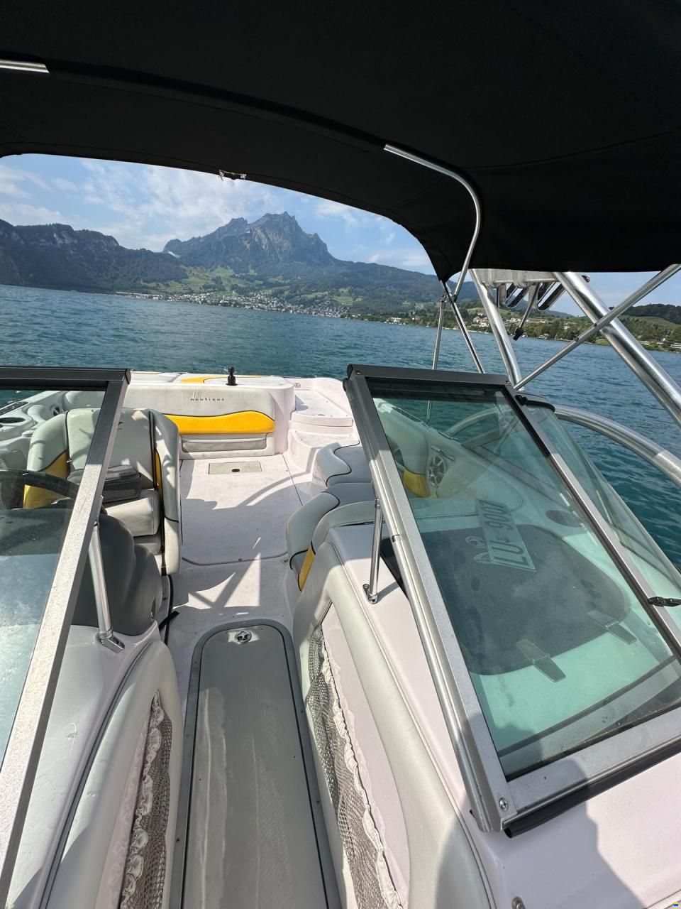 Correct Craft Super Air Nautique 210