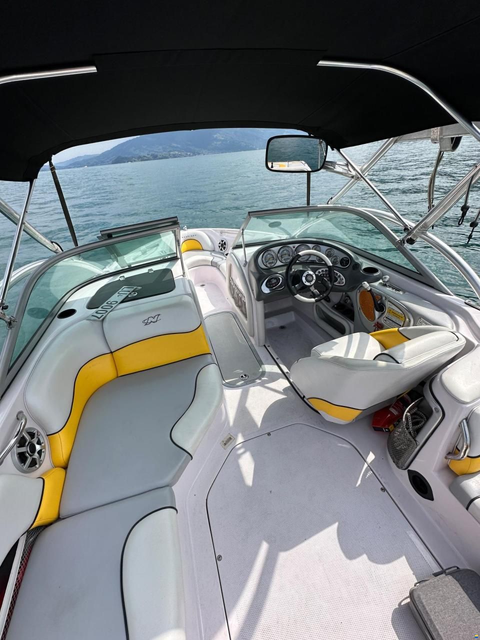 Correct Craft Super Air Nautique 210