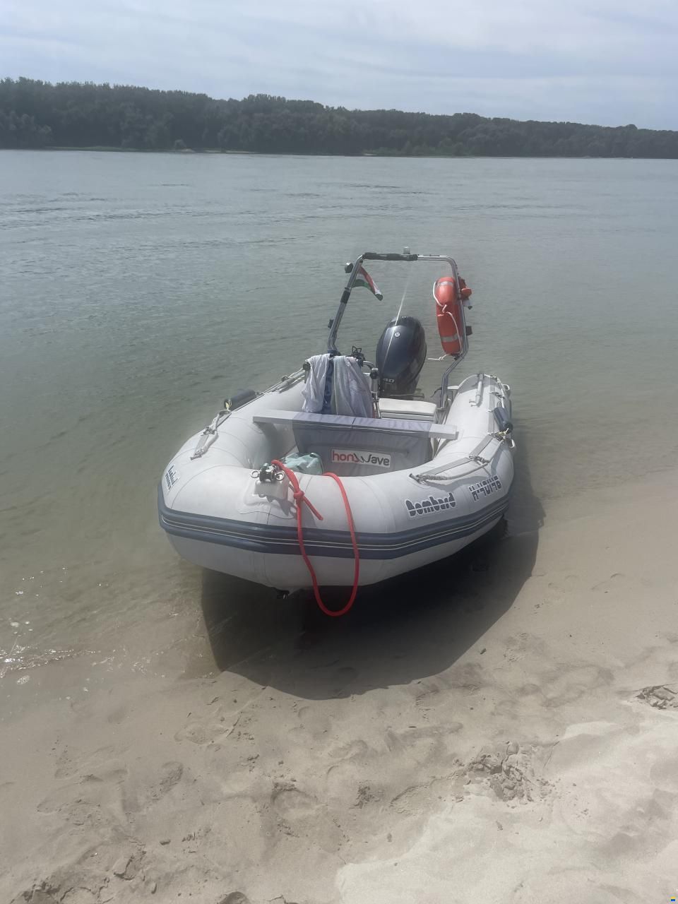 Bombard Explorer WB 420