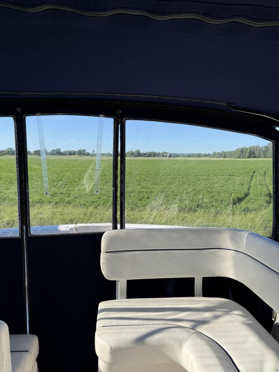 Tiara 2900 Coronet