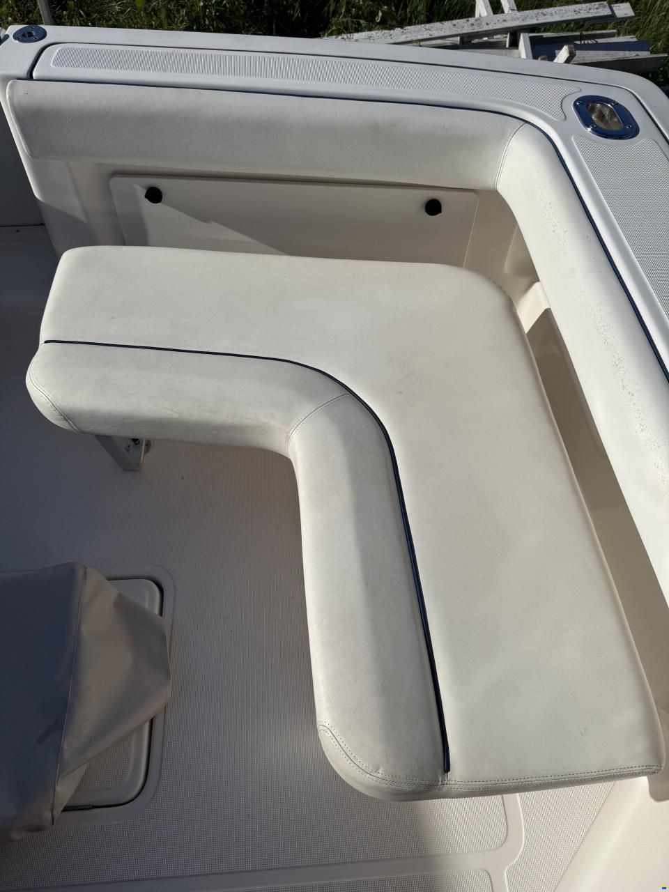 Tiara 2900 Coronet