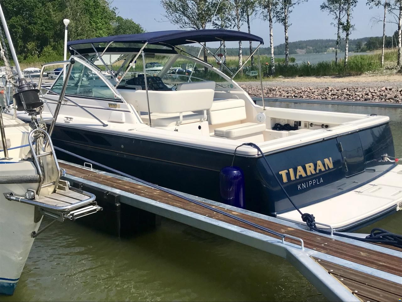 Tiara 2900 Coronet