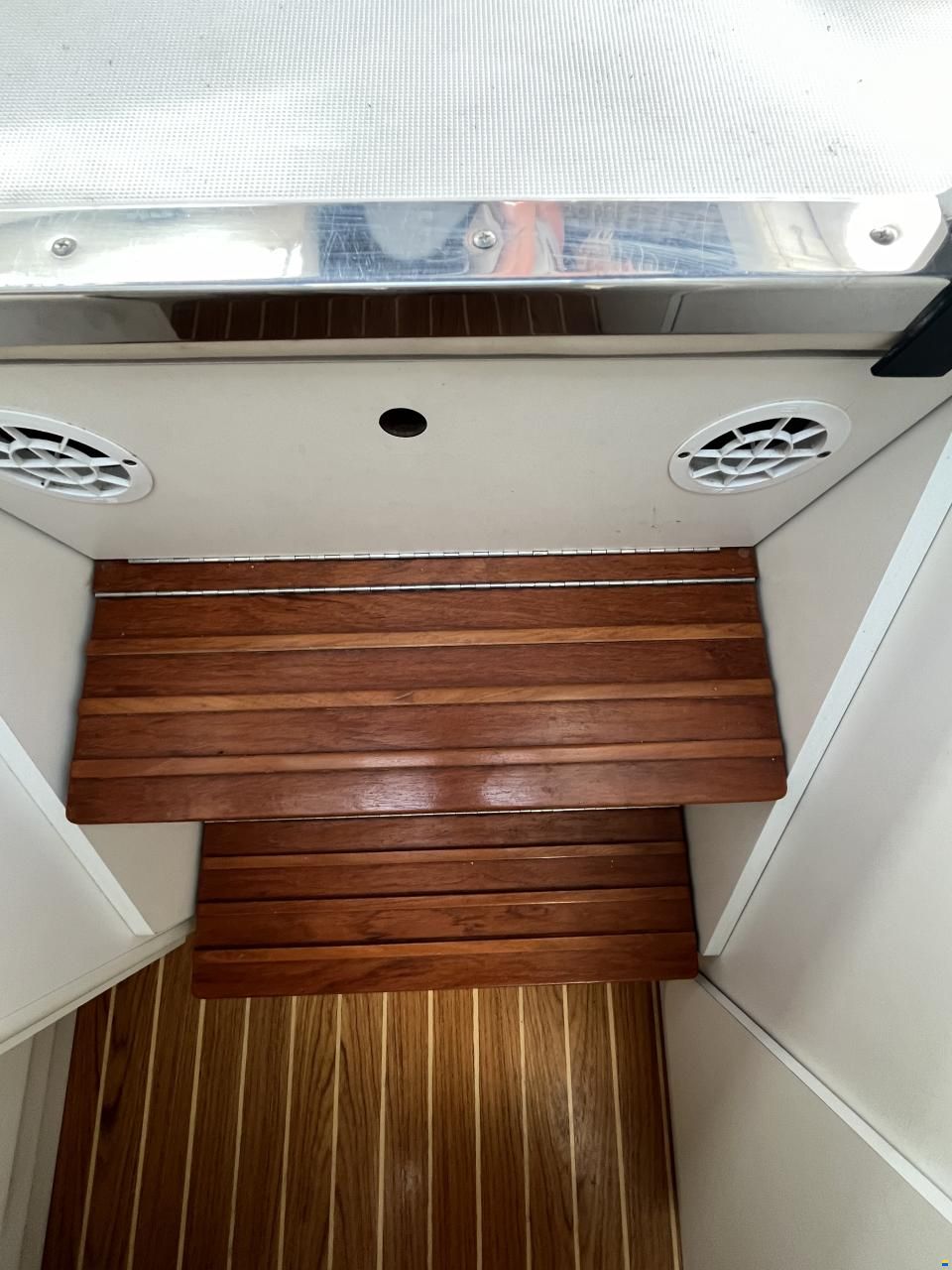 Tiara 2900 Coronet