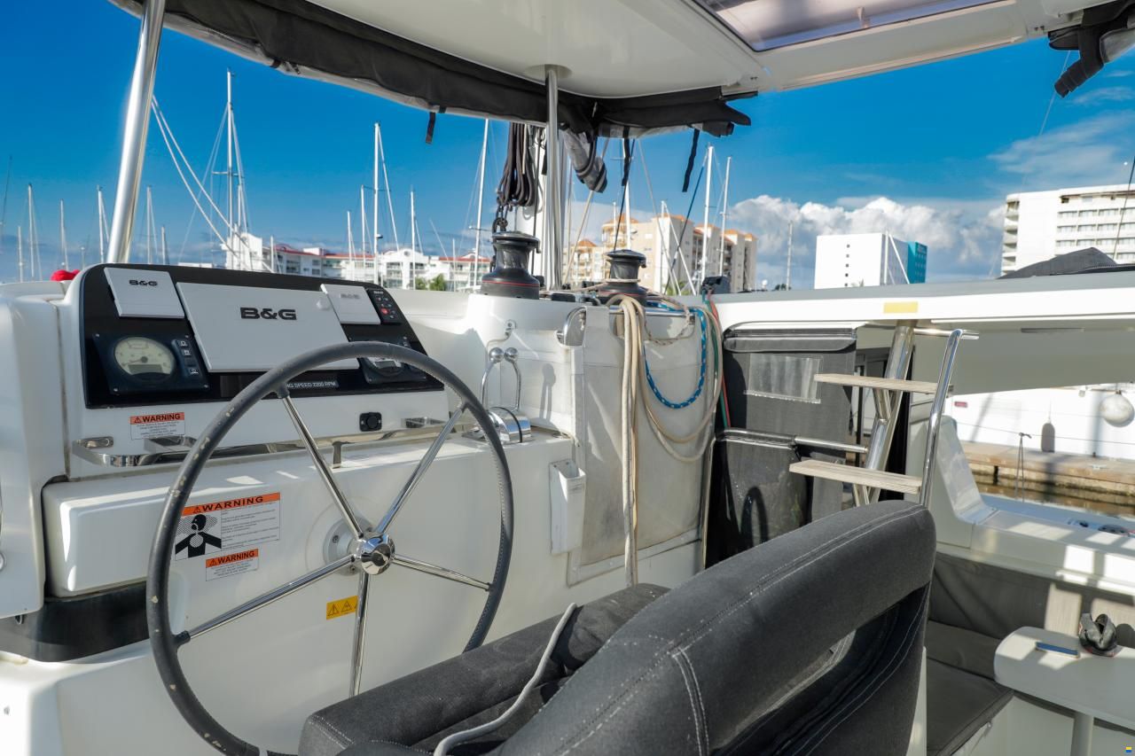 Lagoon 2021 Lagoon 42 Sailing Catamaran