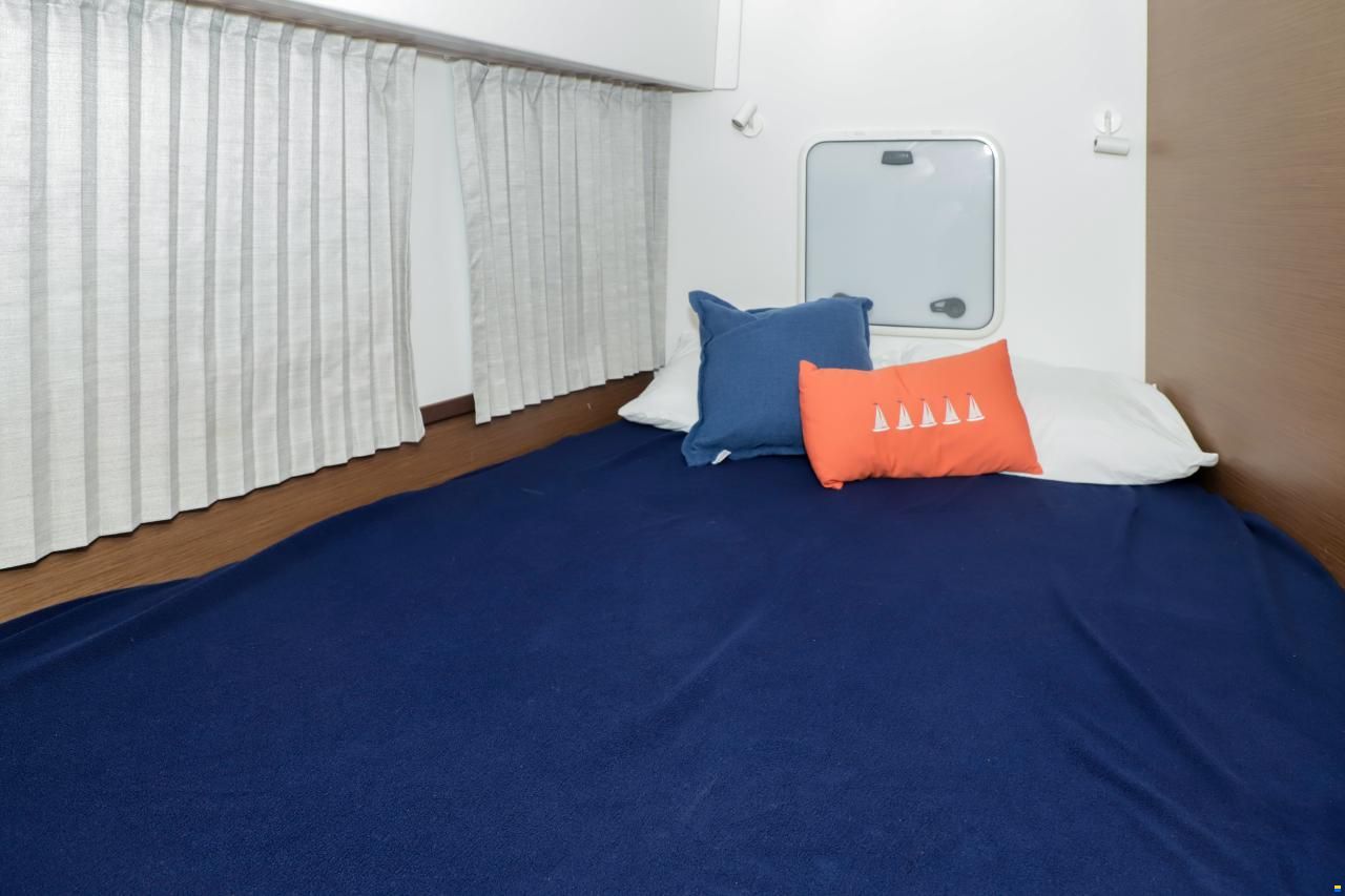Lagoon 2021 Lagoon 42 Sailing Catamaran