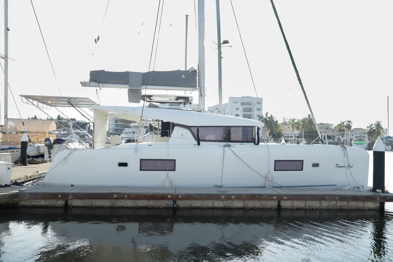 Lagoon 2021 Lagoon 42 Sailing Catamaran