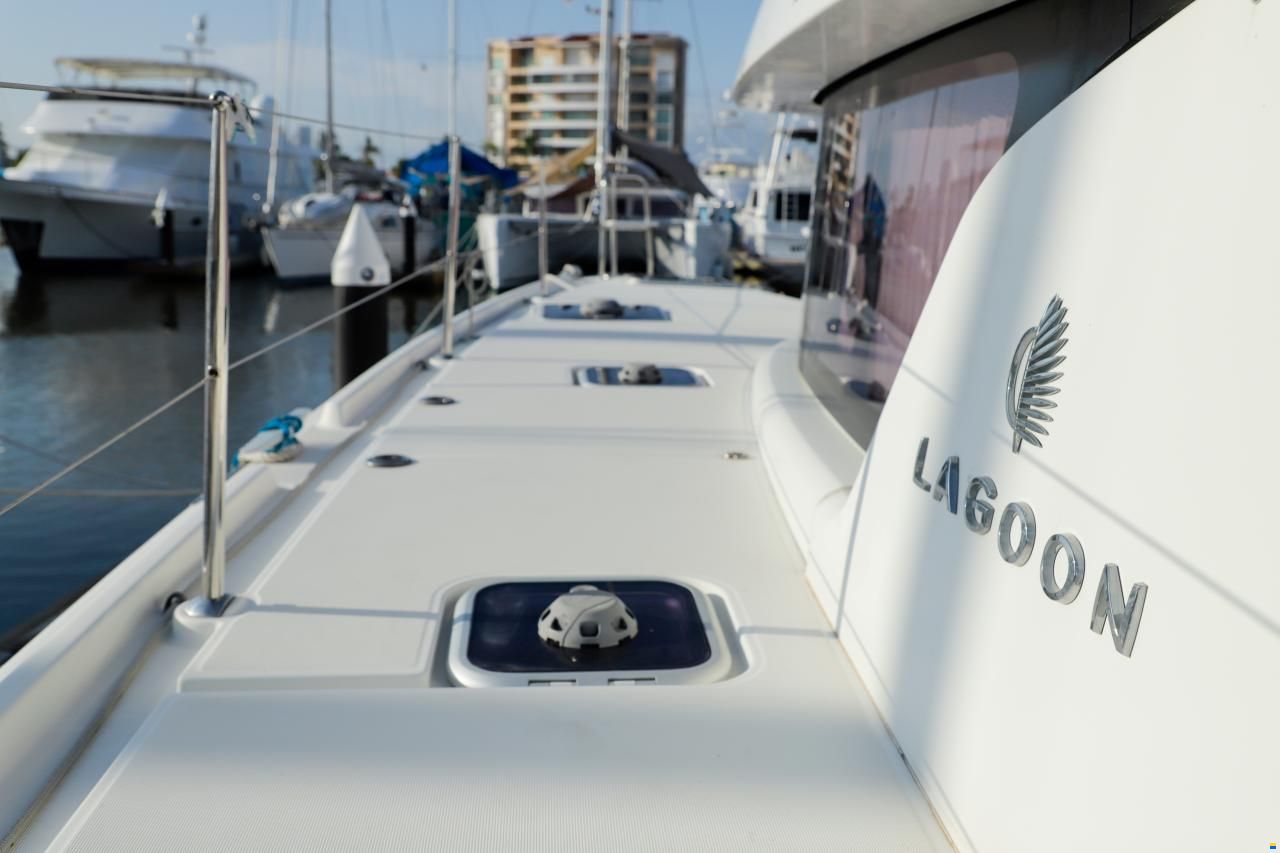 Lagoon 2021 Lagoon 42 Sailing Catamaran