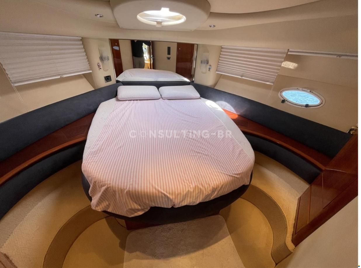 Azimut 42 Fly