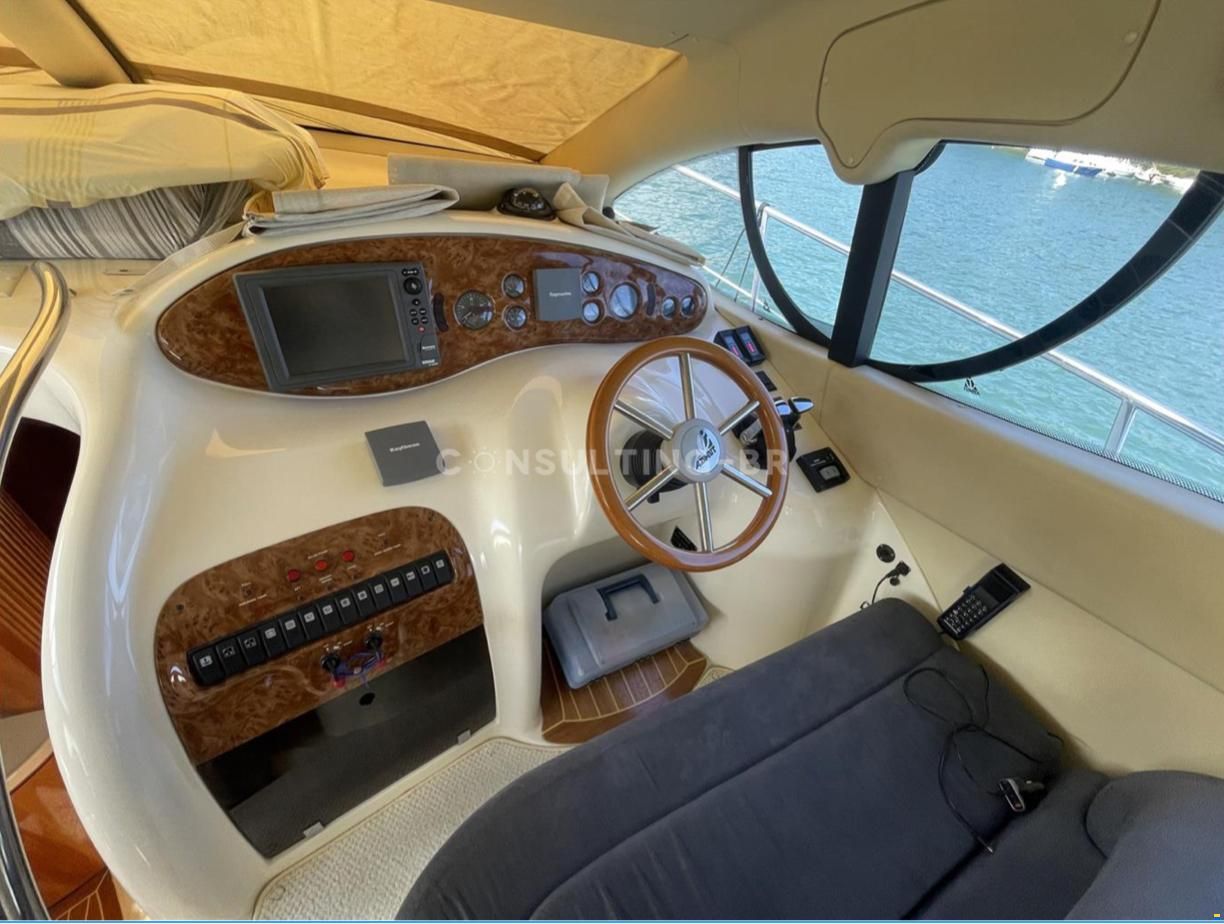 Azimut 42 Fly