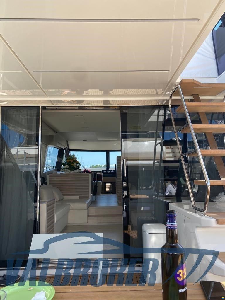 Ferretti 670