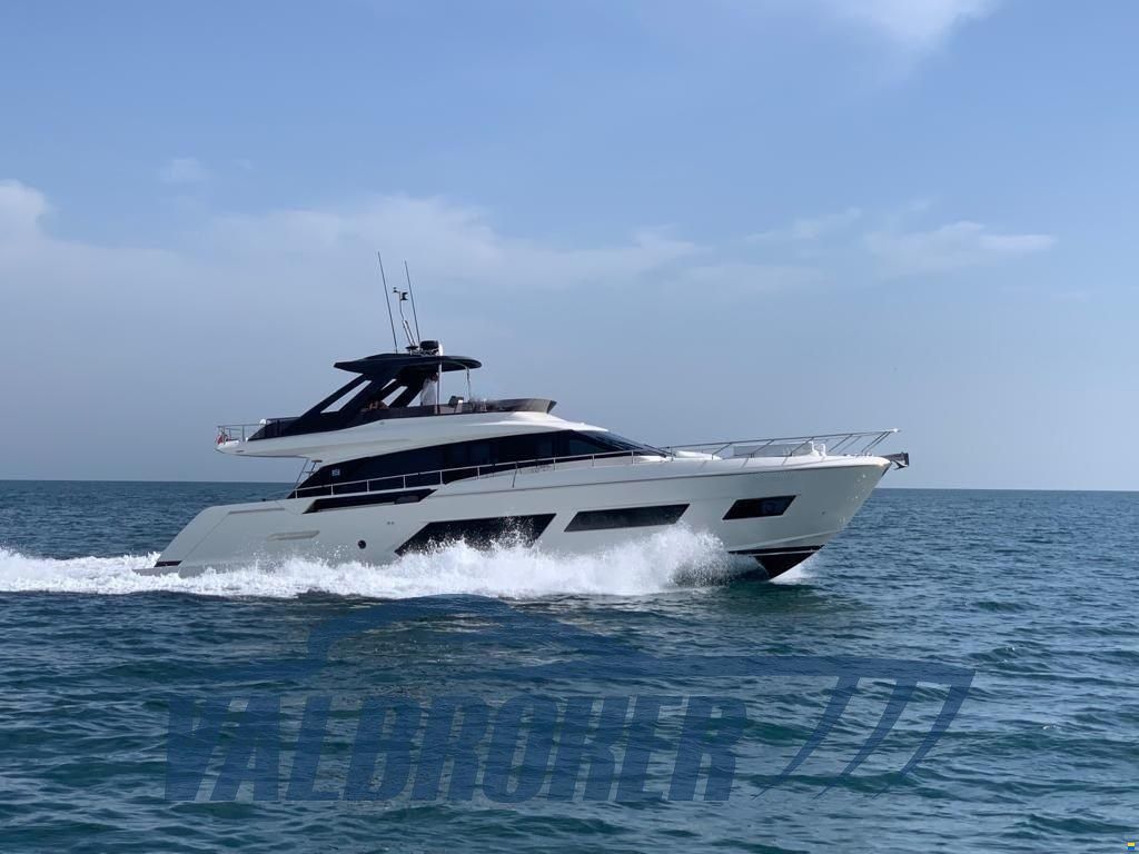 Ferretti 670