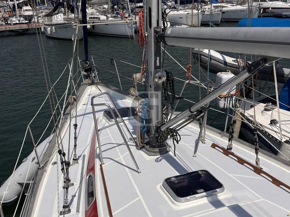 Aphrodite 42