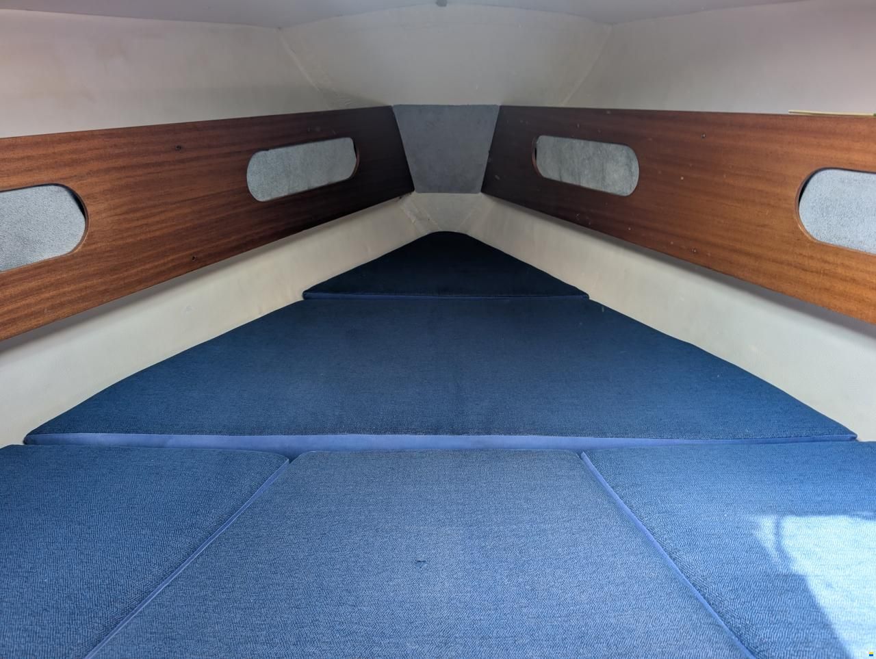 Jeanneau Aquila 28