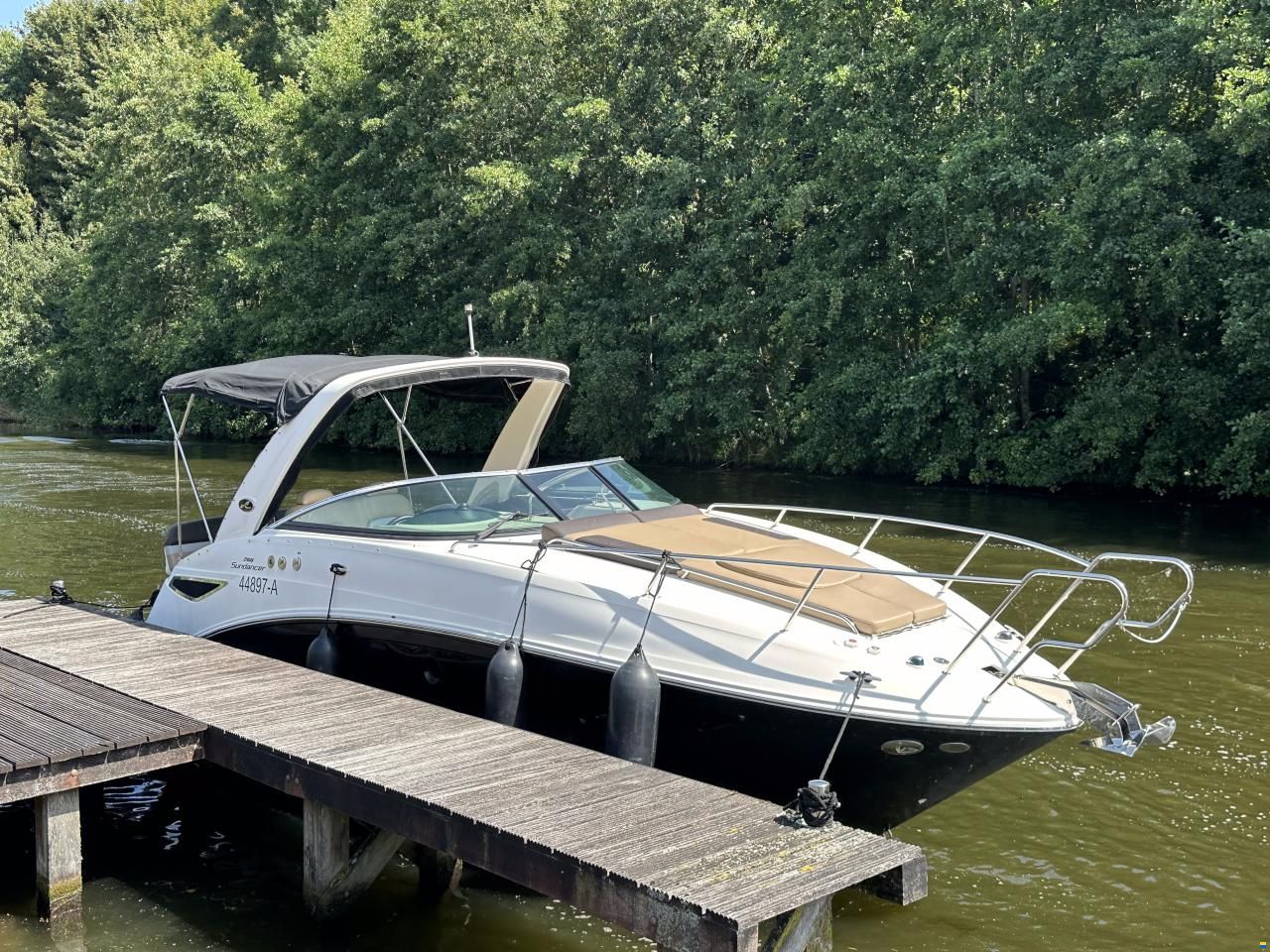 Sea Ray 265 Sundancer