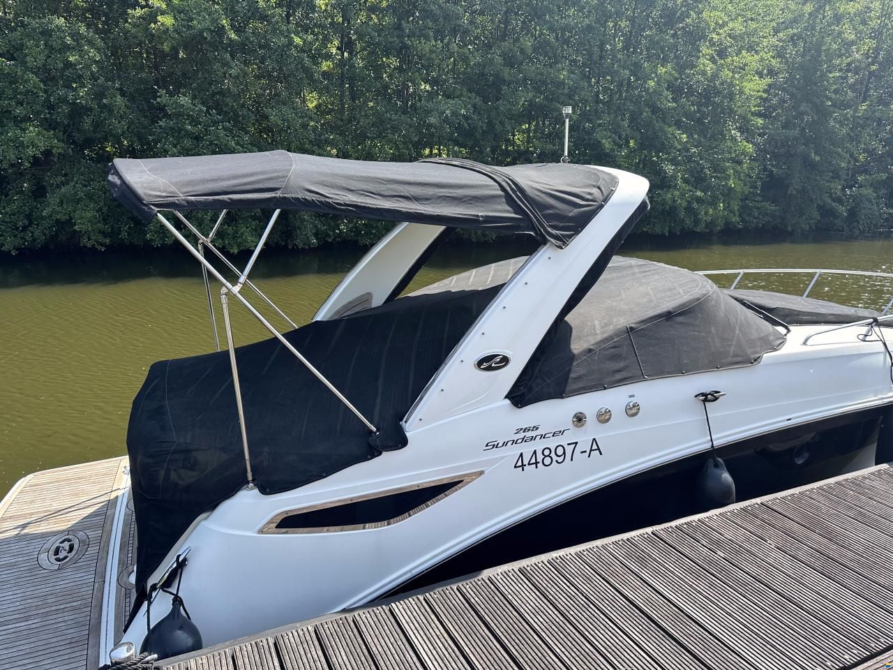 Sea Ray 265 Sundancer