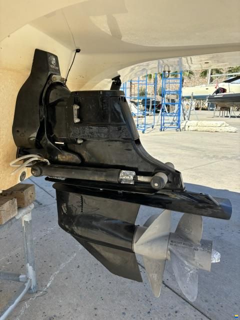 Rinker 246 BR Captiva Bowrider