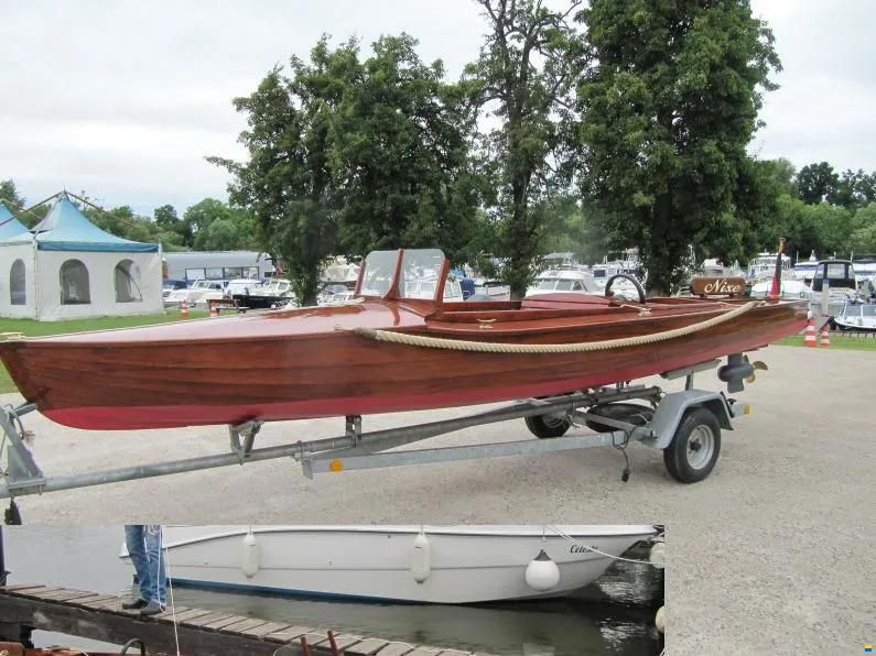 Oldtimer Holzboot mit Elektromotor