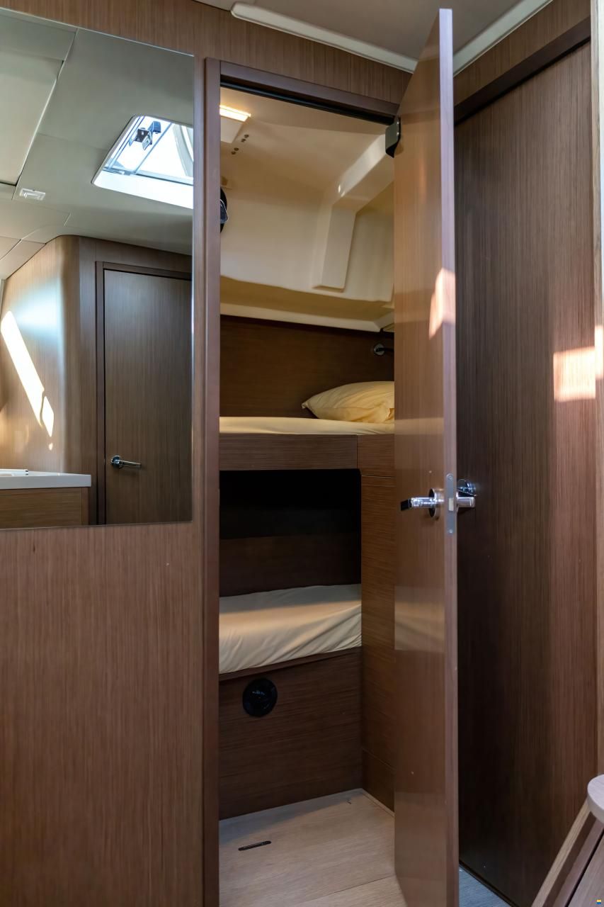 Beneteau Oceanis 46.1