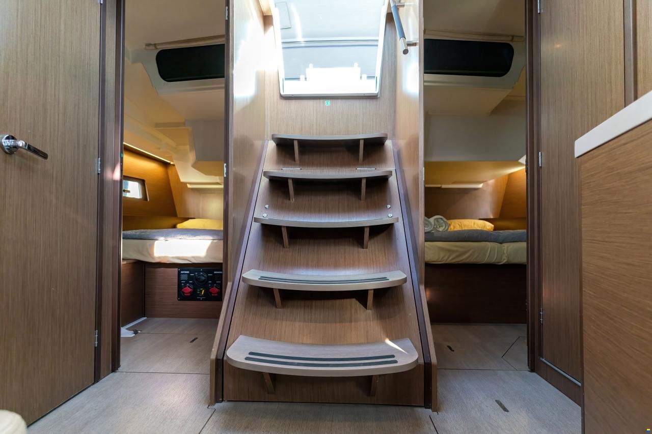 Beneteau Oceanis 46.1