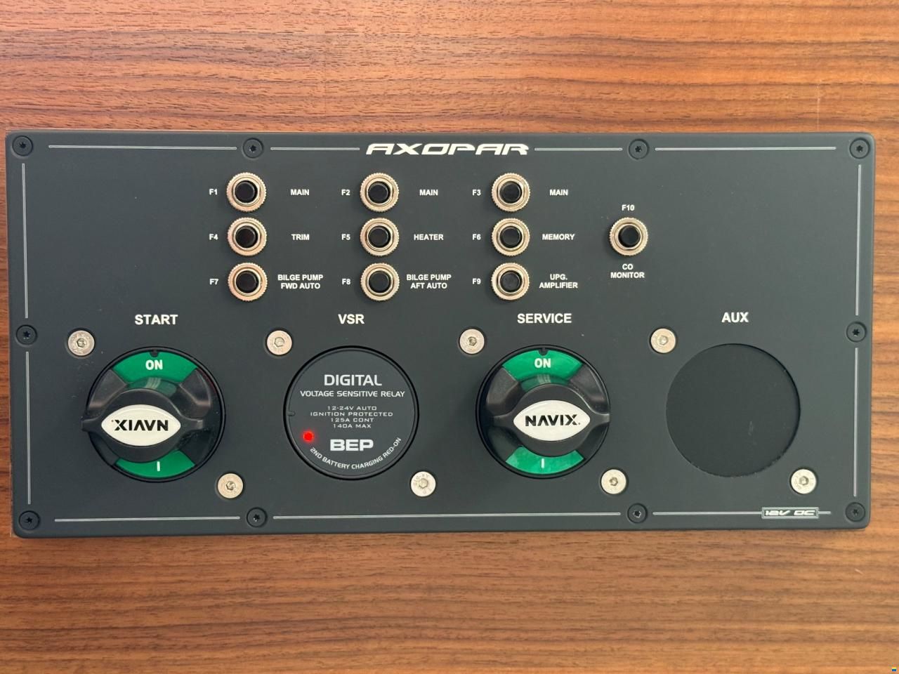 Axopar 28 Cabin