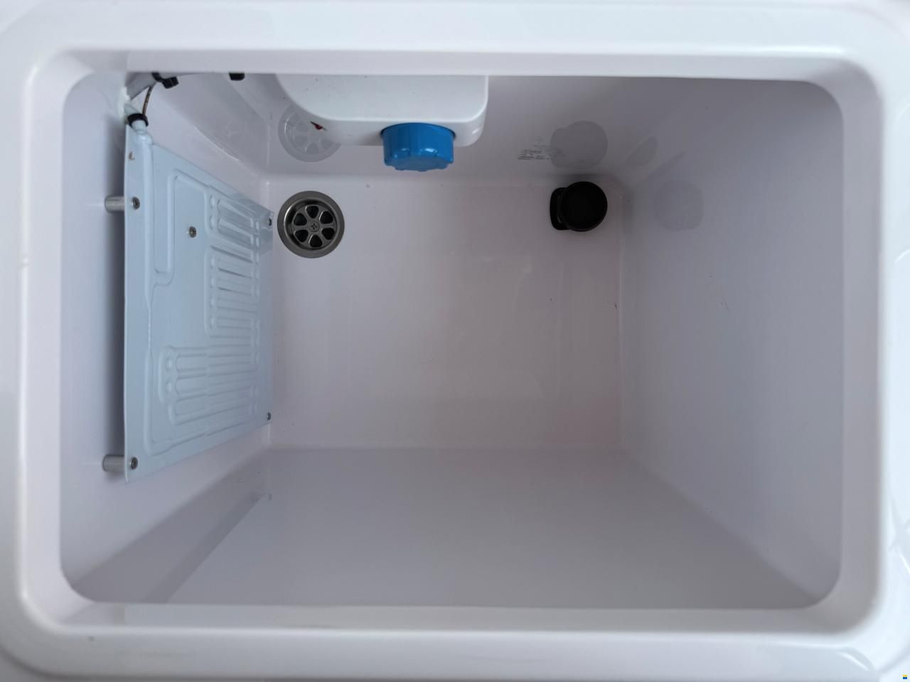Axopar 28 Cabin