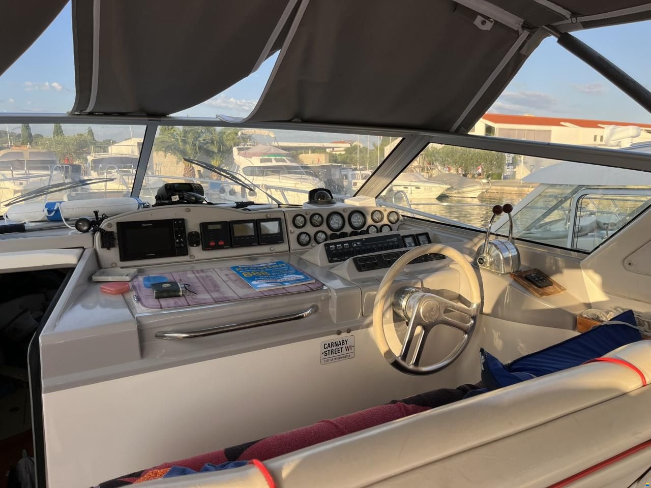 Sealine Sealine290