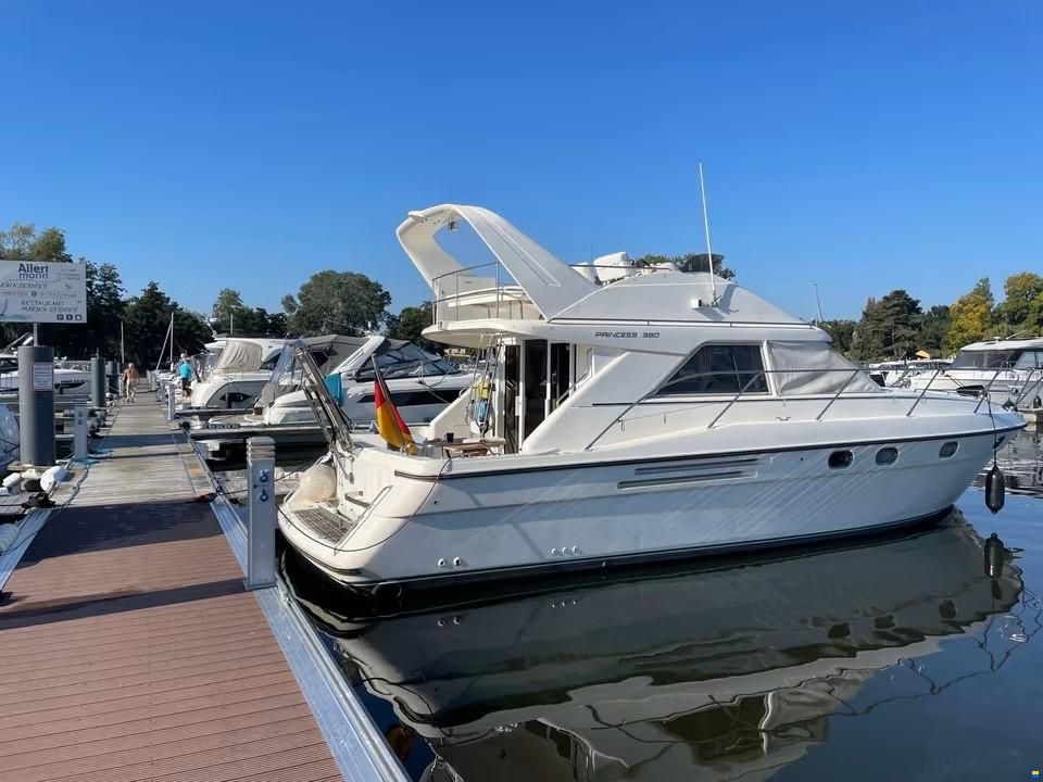 Princess 38
