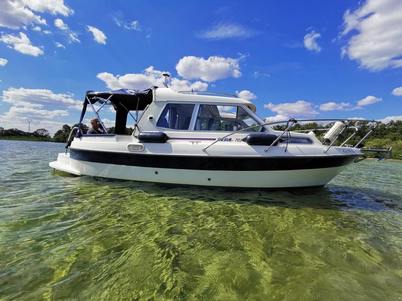 Bella 703