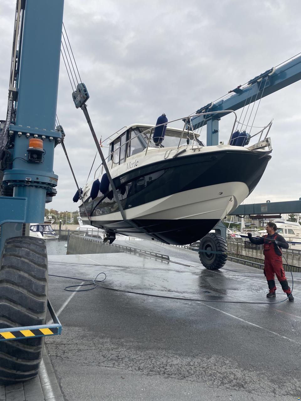 Quicksilver 855 Aktiv Weekend IB Diesel