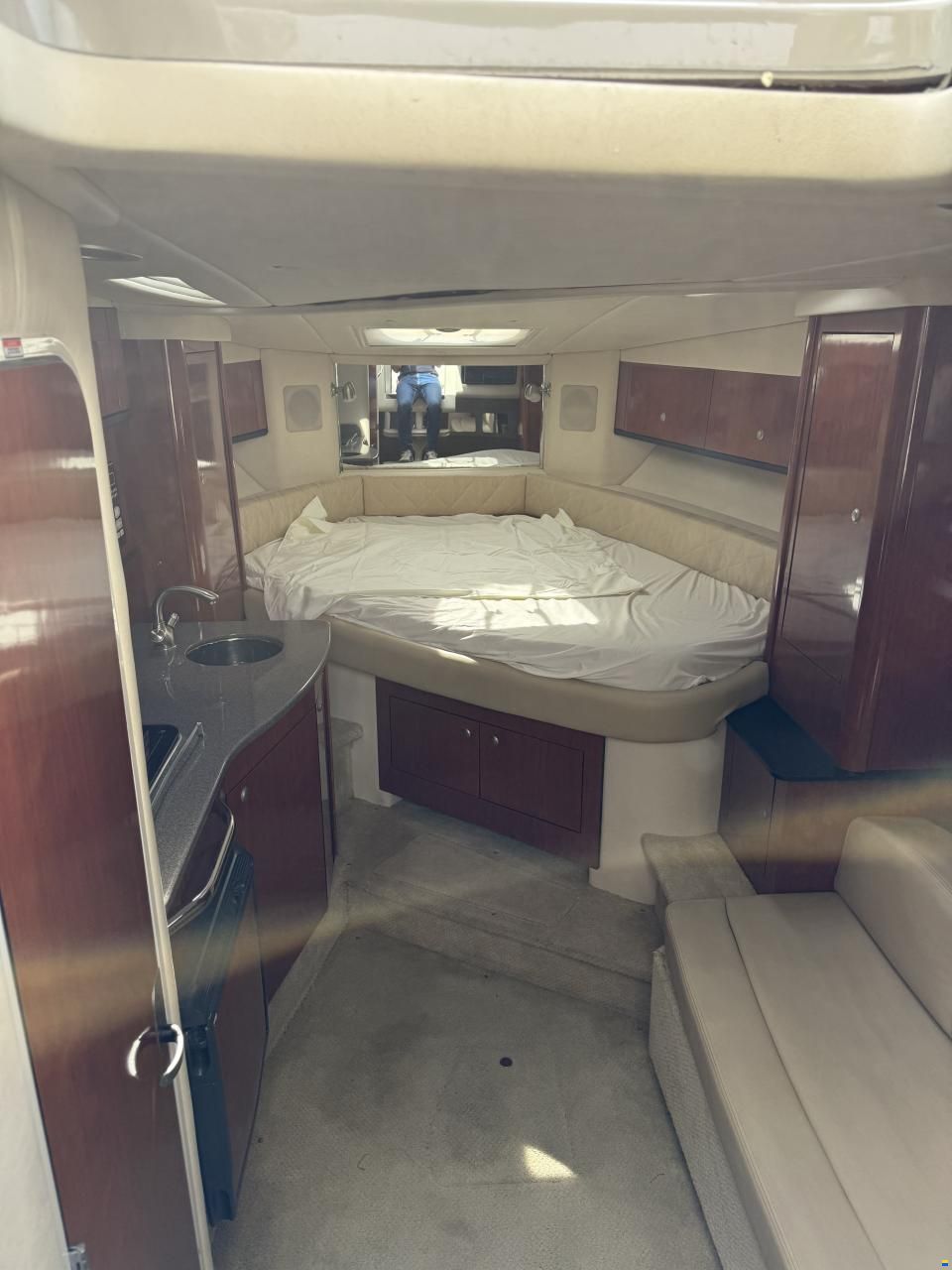 Sea Ray sundancer 335