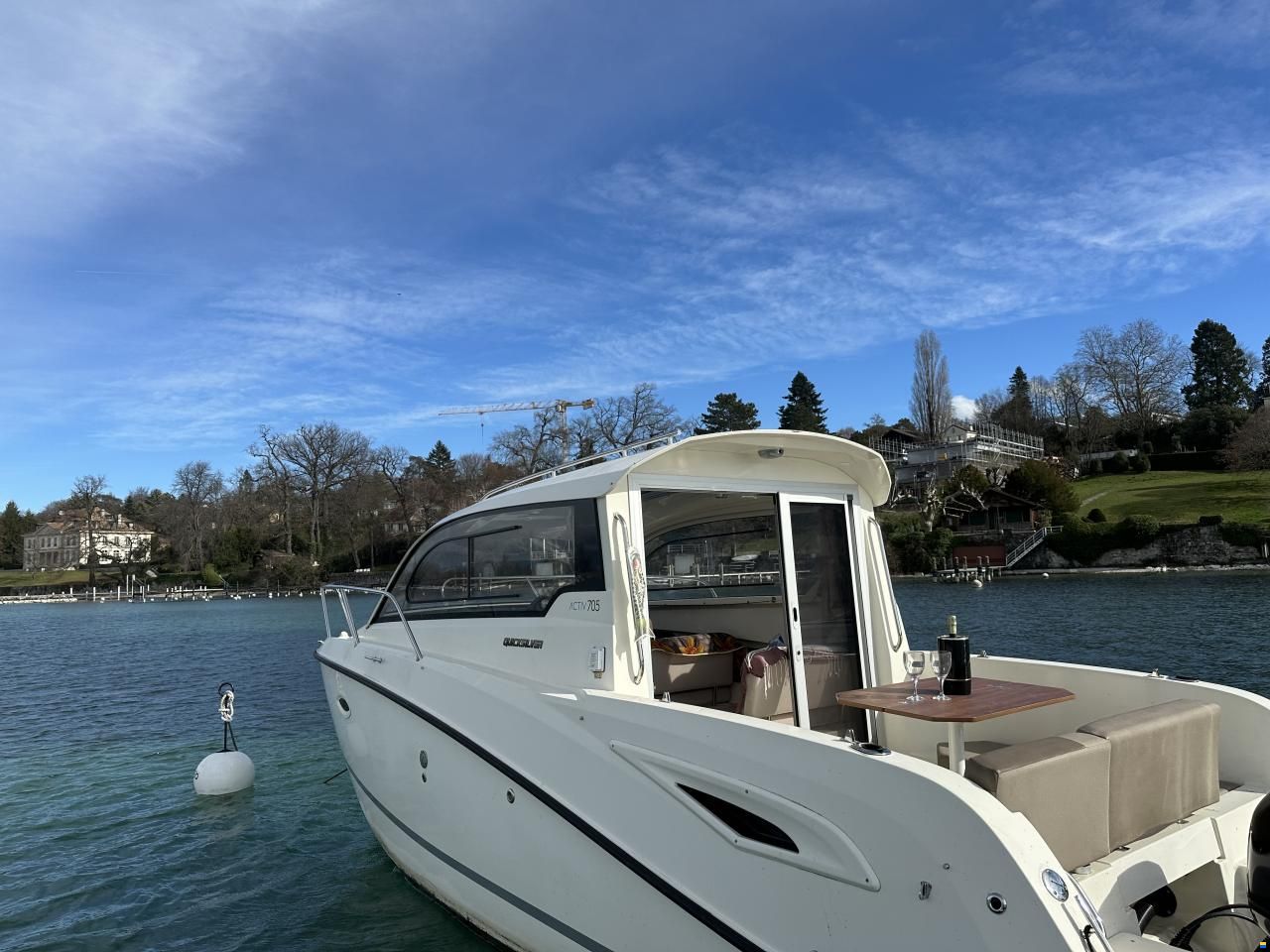 QuickSilver Activ 705 Cruiser