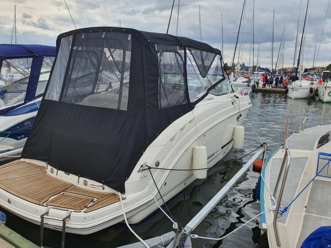 Chaparral 270 Signature